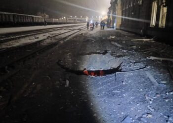 Пошкоджено вокзал у П’ятихатках через атаку ворога
