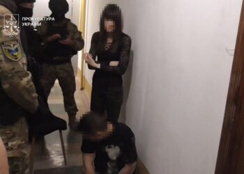 На Дніпропетровщині судитимуть батьків, які сім років ґвалтували свою маленьку доньку