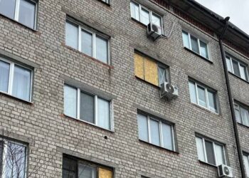 Атака “шахедів” на Дніпро: пожежі та руйнування