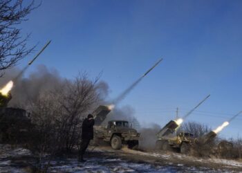 Ворог атакував чотири райони Дніпропетровщини: є поранені