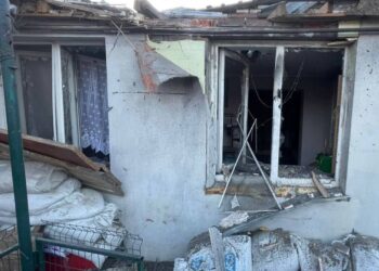 Чотири райони Дніпропетровщини були під атакою ворога: є поранена