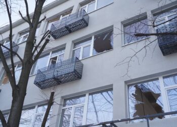 У Дніпрі двоє поранених внаслідок атаки БпЛА