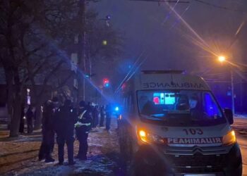 У Кривому Розі водій “заприскав”  мітингувальників з перцевого балончика через перекриття дороги