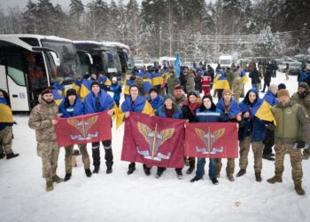 З ворожого полону повернулися ще десять мешканців Дніпропетровщини