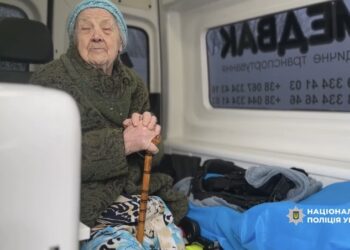 На Дніпропетровщині 86-річній жінці допомогли повернутися додому до Львова