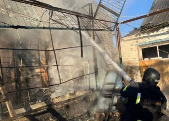 Росія протягом дня атакувала Дніпропетровщину: дрони, артилерія та пожежі в трьох районах