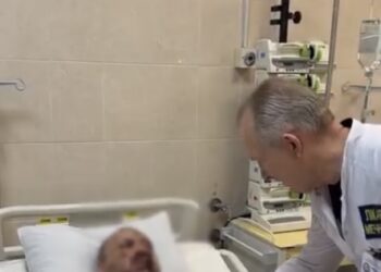 У лікарні Мечникова рятують 33-річного військового з тяжкими пораненнями