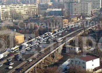 Рух на Слобожанському проспекті ускладнений