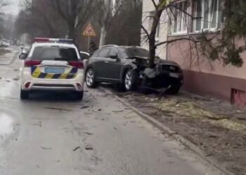 Дві ДТП у Дніпрі: будьте уважні на дорозі