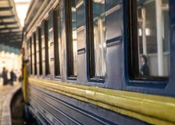 Для жителів Нікополя організували автобусне сполучення через зміни в русі приміських поїздів