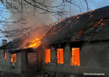 Ворог атакував Дніпропетровщину дронами та артилерією: є руйнування