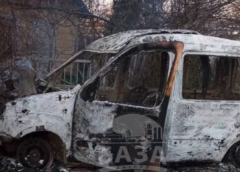 На Дніпропетровщині дрон атакував авто з людьми, які везли їжу: є поранений