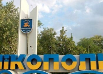 У Нікополі дрон атакував корпоративний автобус: обійшлося без постраждалих