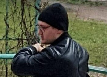 У Дніпрі повідомляють про чоловіка зі зброєю в Придніпровську, але панікувати не варто
