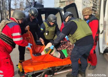 Обстріли Дніпропетровщини: двоє загиблих, поранена жінка та руйнування в кількох районах