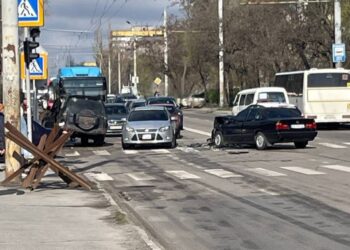 ДТП на лівому березі Дніпра: є постраждалі
