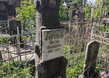 РЕБи збили навігацію: у Дніпрі не відбулася дослідницька експедиція до кургану