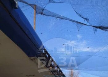 Захисна сітка зупинила дрон-камікадзе на АЗС у Нікополі