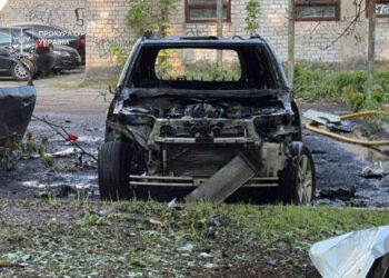 У Дніпрі затримали двох чоловіків за підрив авто військового