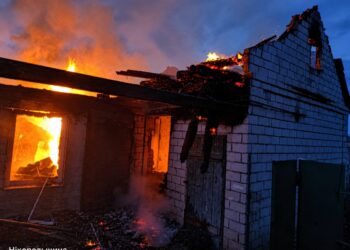 FPV-дрони атакували Нікопольський район: у двох громадах виникли пожежі