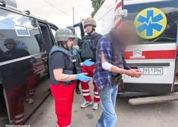Росіяни знову атакували Нікопольщину дронами та артилерією: постраждали двоє людей