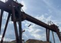 На Дніпропетровщині чоловік помер у кабіні козлового крана на висоті 30 метрів