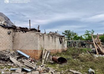 У Павлограді через російську атаку пошкоджено шість будинків і гараж