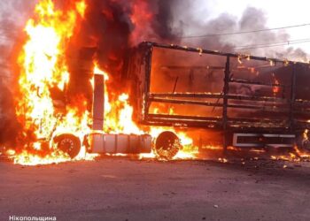 Росіяни атакували Дніпропетровщину дронами та артилерією: у Нікополі постраждали четверо людей