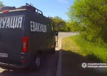 З Нікопольського та Синельниківського районів евакуювали близько 7,2 тис. людей — евакуація триває