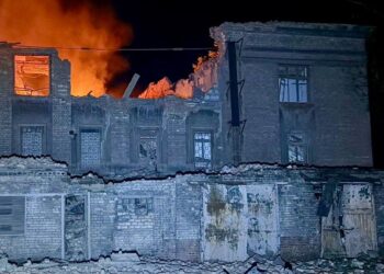 У Дніпрі через нічну атаку рф пошкоджені коледж, школа та Будинок органної музики