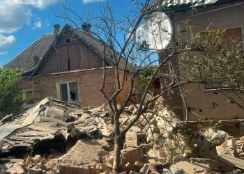 П’ятеро пораненх, понад 40 ворожих атак за день