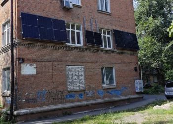 Нас питають, які дозвільні документи потрібні, щоб встановити власні сонячні панелі на фасаді, балконі чи даху багатоповерхівки.