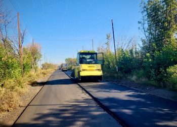 «Автомагістраль-Південь», яка будує дорогу на Київ та відновлює прифронтові дороги на Дніпропетровщині, заявляє: виплати за роботи заморожені, компанія продовжує працювати власним коштом.