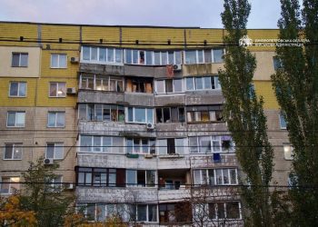 Сьогодні вранці Дніпро знову опинився під атакою росіян. Вибухи пролунали в районі житлового масиву Перемога.
