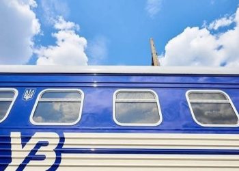 Скасували один, запускають інший: Дніпру повертають прямий поїзд до Польщі